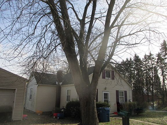 3rd image of 1377 Grand Blvd
