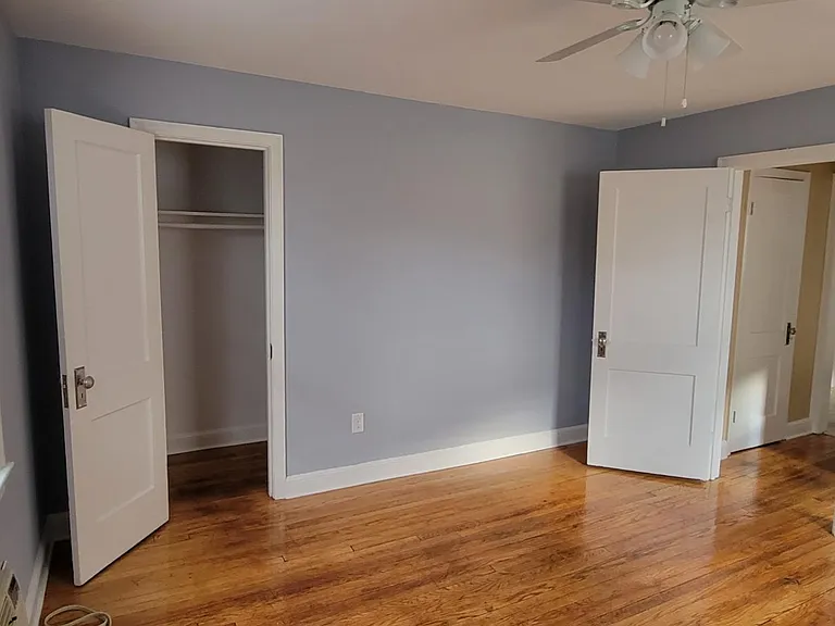 814 Greenwood Cir #2 — Photo 35
