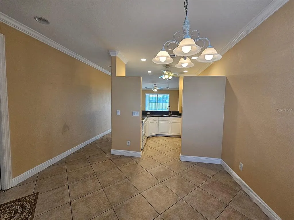 2 bed, 2.0 bath, 1265 sqft, $1,525 — Photo 3