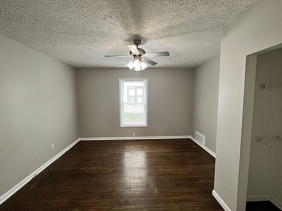 5th image of 428 Worden St SE