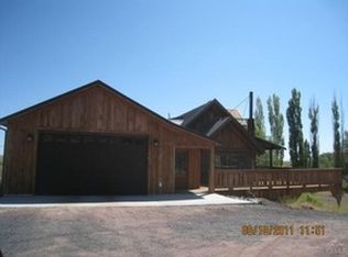 68581 Canyon Rd, Hines, OR 97738