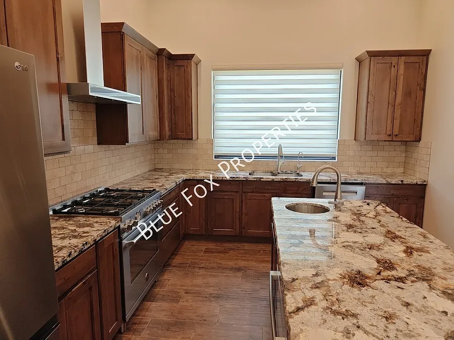 13037 N Red Quail Place — Photo 2