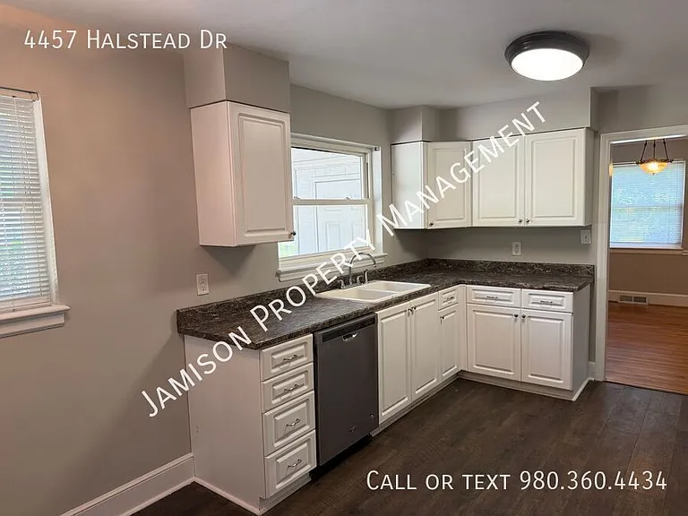 4457 Halstead Dr — Photo 8