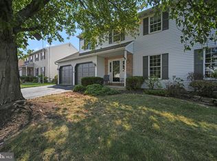 45 Flint Ridge Dr, Reading, PA 19607