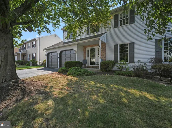 45 Flint Ridge Dr, Reading, PA 19607