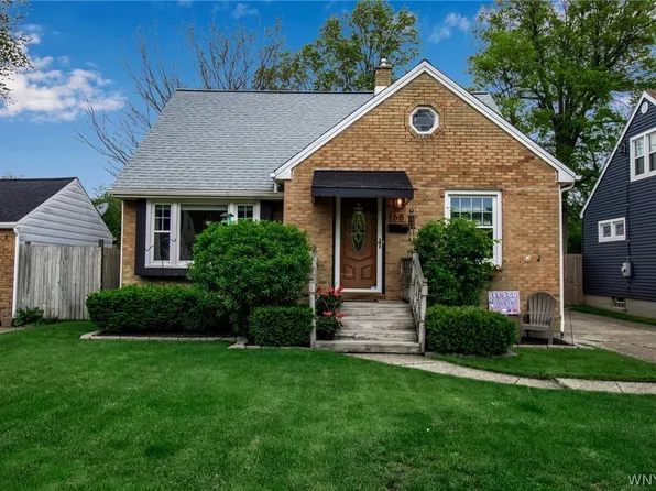 68 Cornell Ave, Amherst, NY 14226