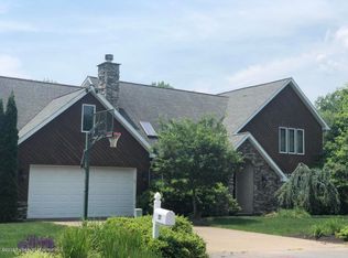 57 Tamanini Dr, Wyoming, PA 18644