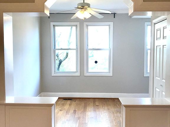 Den or eating area