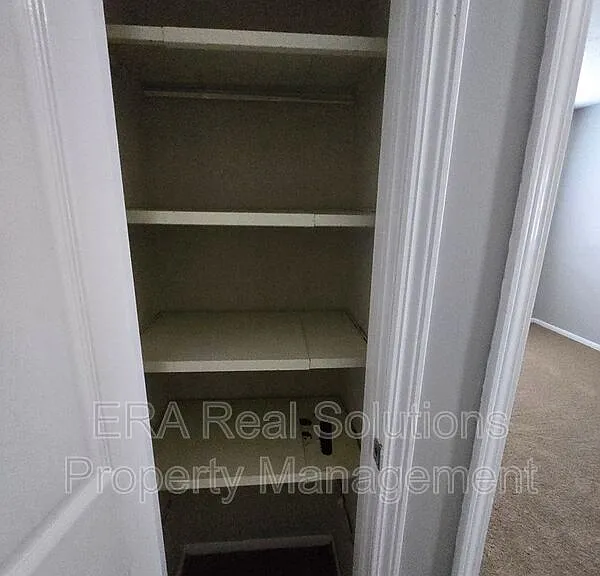 2721 Charles Dr — Photo 12