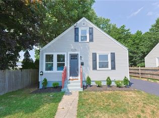12 Poirier St, Pawtucket, RI 02861