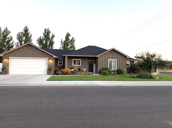 901 Maplewood St, Burley, ID 83318