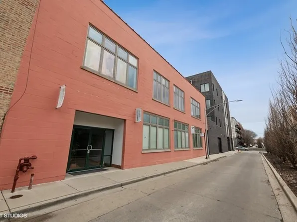 2418 W Bloomingdale Ave APT C3, Chicago, IL 60647