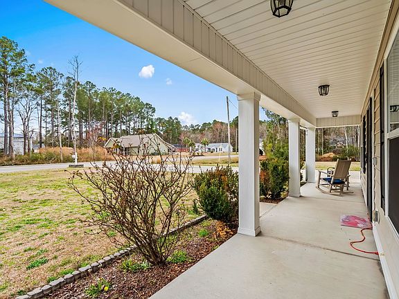 4th image of 905 Futrell St.