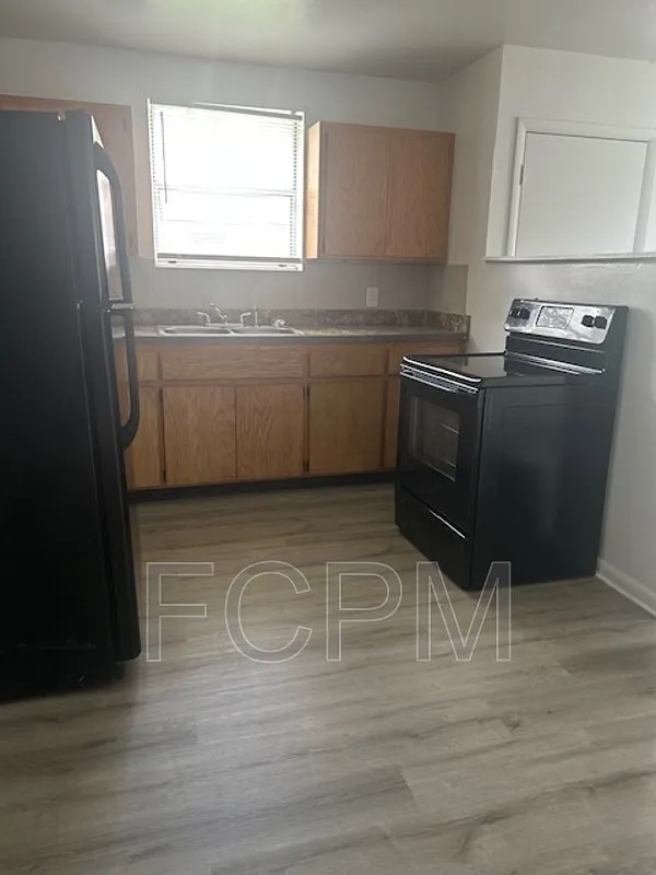 2 bed, 1.0 bath, 831 sqft, $870 — Photo 3