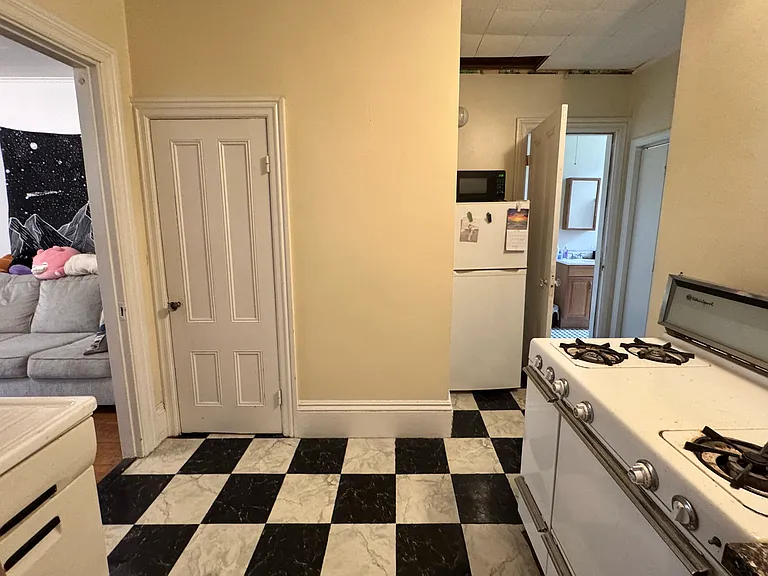 30 Beacon St #1 — Photo 3