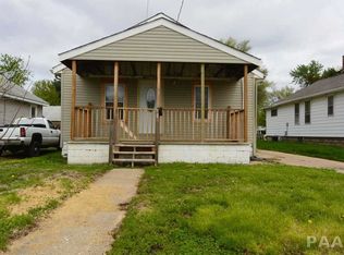 273 Derby St, Pekin, IL 61554