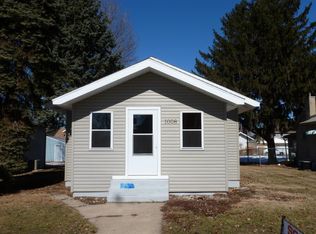 1008 W 5th St, Sterling, IL 61081