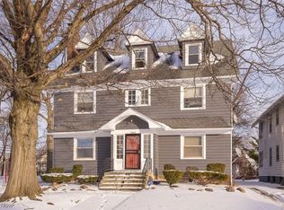 1045 Carlyon Rd #1, Cleveland, OH 44112
