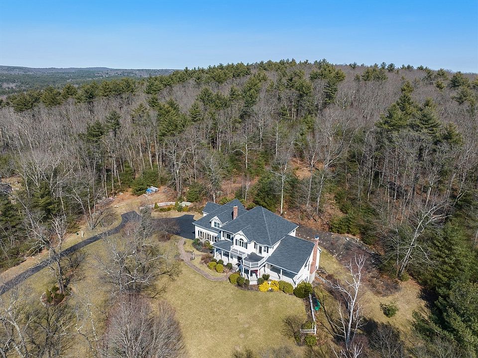 95 Warren St, Upton, MA 01568 Zillow