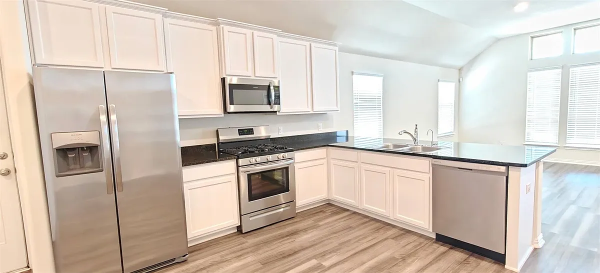 Building Photo - 15715 Crosby Hall Dr