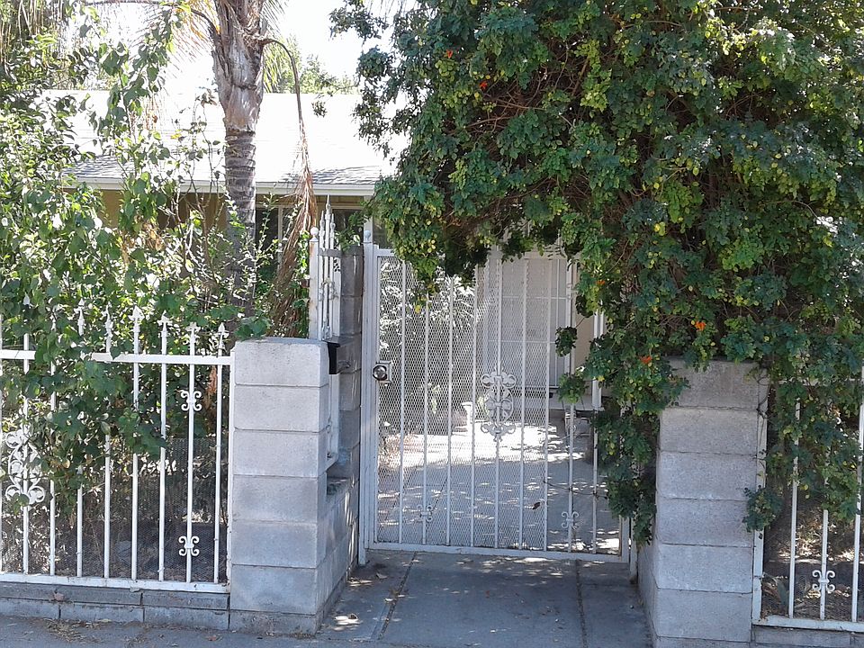 1st image of 17410 Saticoy St