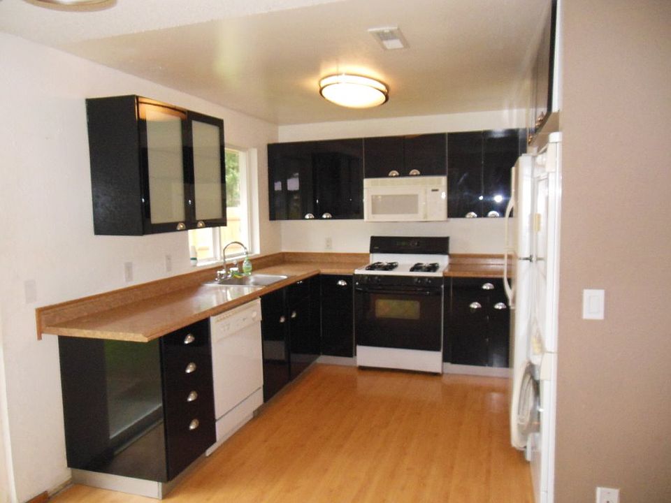 2nd image of 26726 191st Pl SE