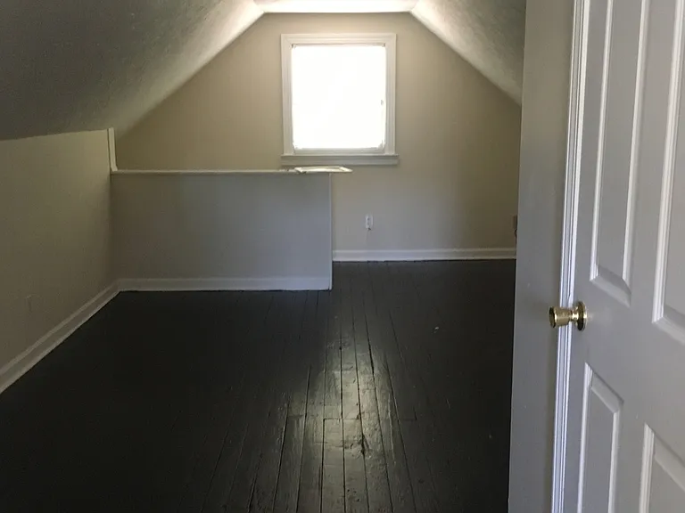 1507 Arling Ave — Photo 6