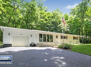 1915 N River Rd, Algonquin, IL 60102