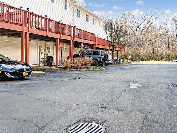 5th image of 228 Glen St