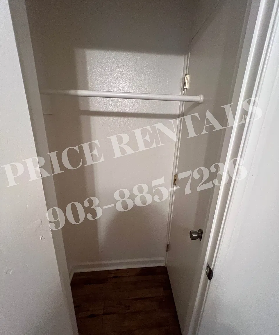 2 bed, 1030 sqft, $1,100 — Photo 4