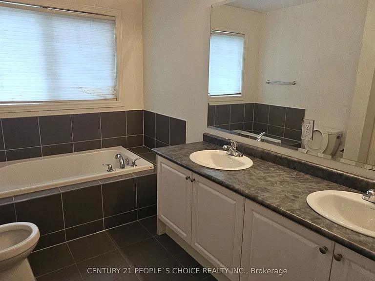 32 Meadowcreek Rd — Photo 21