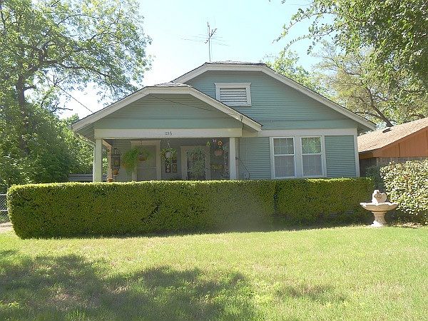 1016 E. Walnut Street, Hillsboro, Tx. 76645