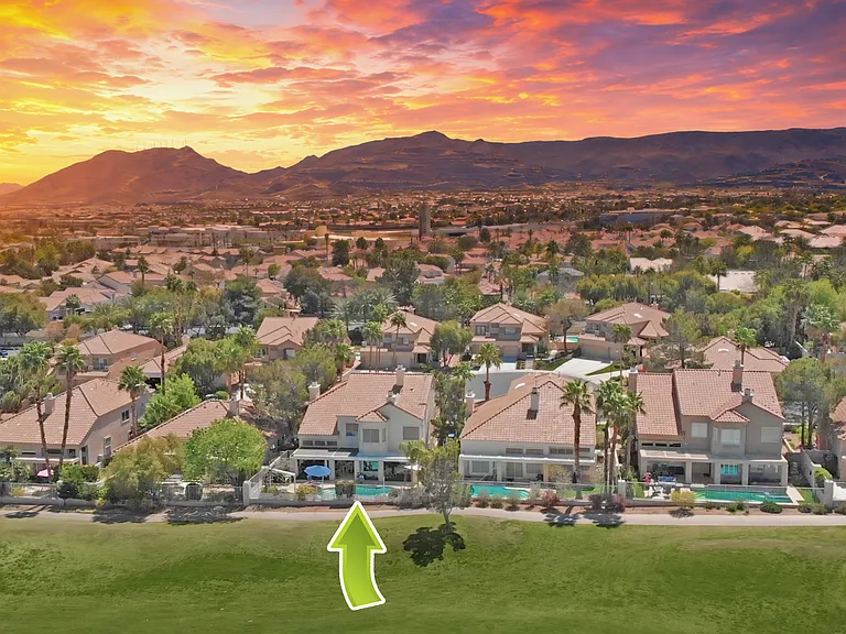 1834 Indian Bend Dr — Photo 3