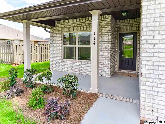 2nd image of 114 Diamond Head Cir