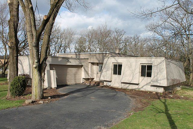 1st image of 5N973 Kingswood Dr