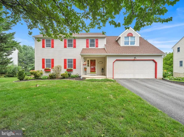 1020 Flagstone Ct, Lancaster, PA 17603