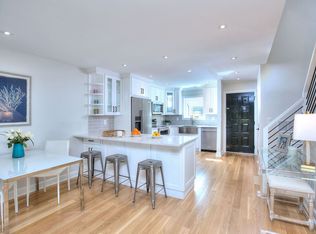 18 Strathmore Ln #18, Westport, CT 06880