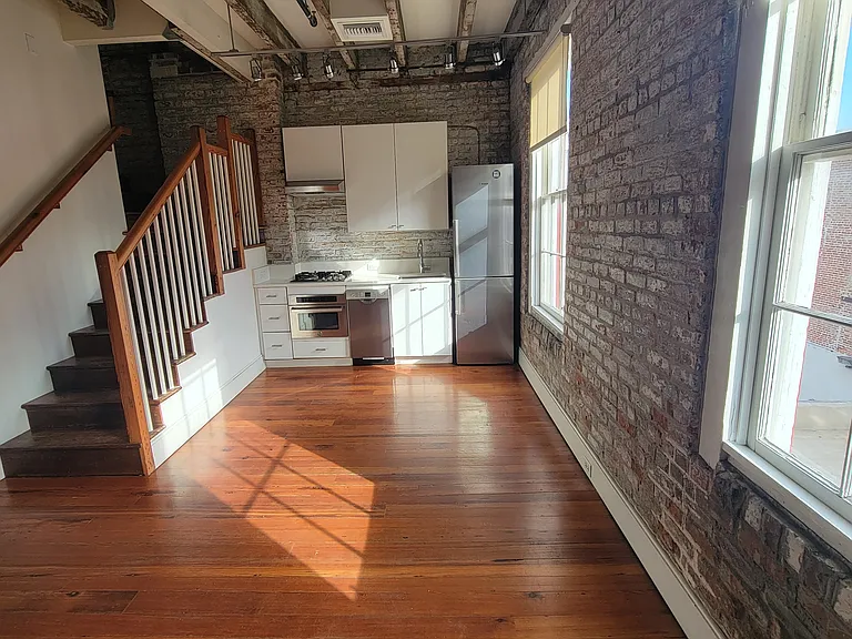 513 Conti St #3 — Photo 2