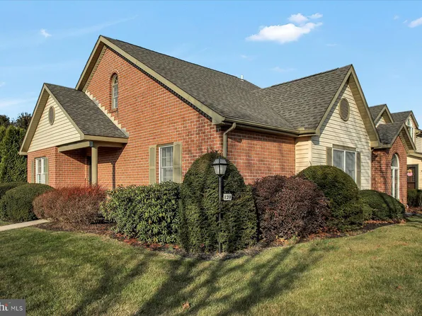 120 Strayer Dr, Carlisle, PA 17013