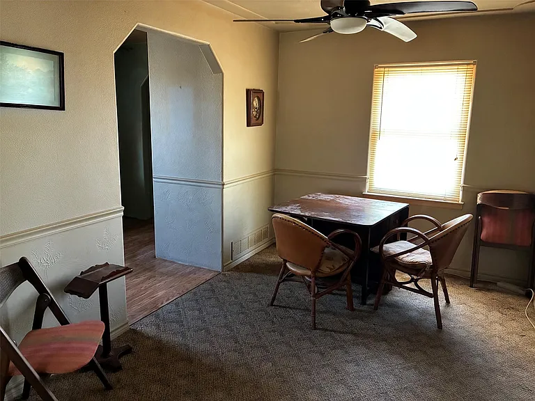 16950 FM 971 — Photo 5