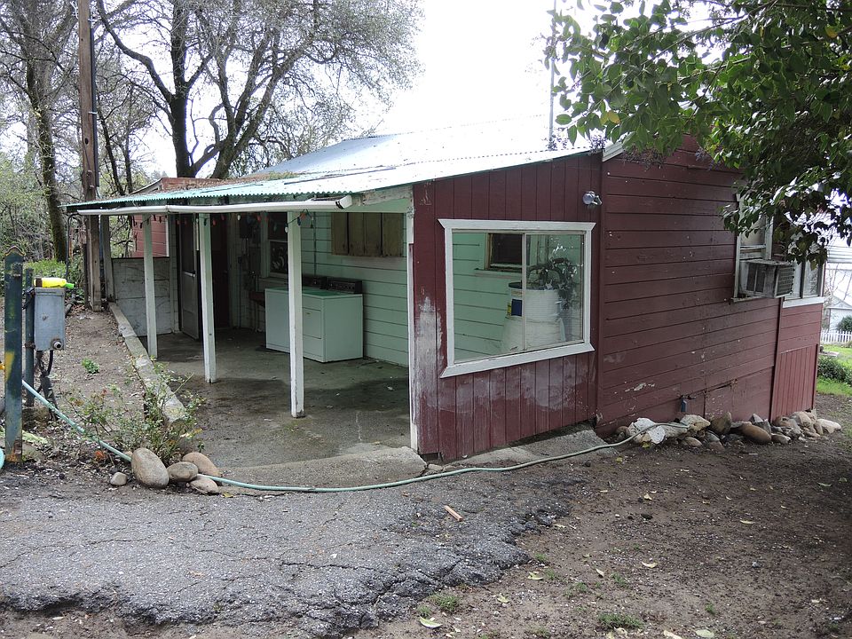 1st image of 519 North Aly