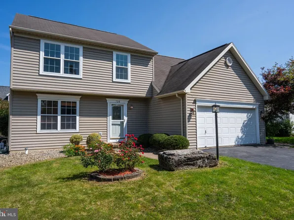 728 Tanager Dr, State College, PA 16803