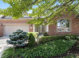 8761 Berkley Ct, Orland Park, IL