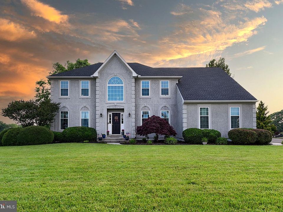 1st image of 140 Back Creek Dr