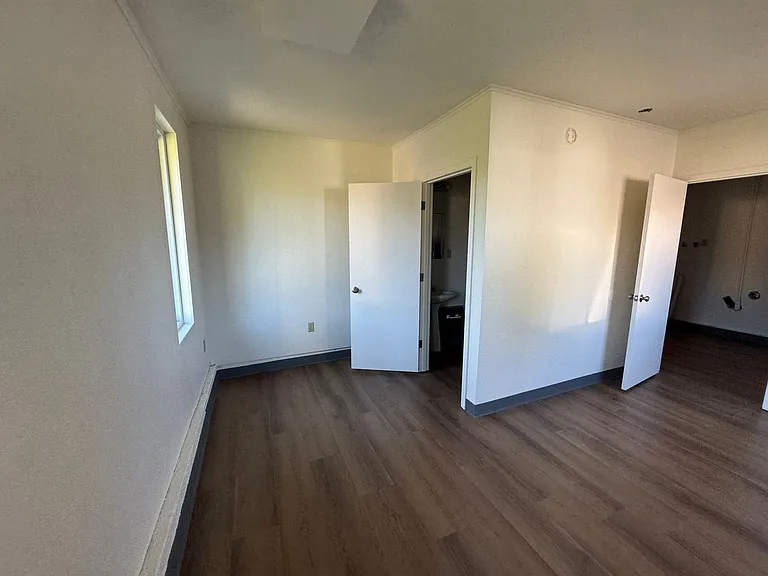 120 SE Salmon St — Photo 15