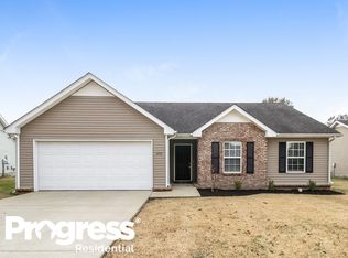 1253 Saint Andrews Dr, Murfreesboro, TN 37128