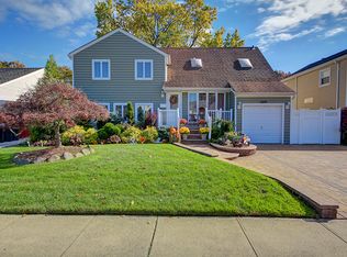 2399 Langen Dr, Seaford, NY 11783