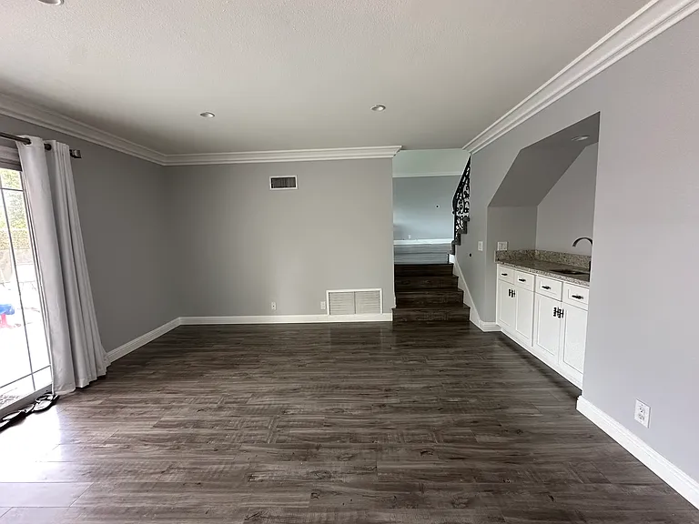 LOWER LEVEL ROOM
