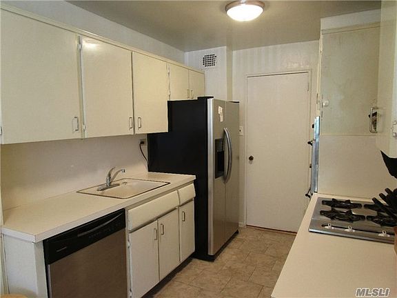 5th image of 1835 Corporal Kennedy St #1K