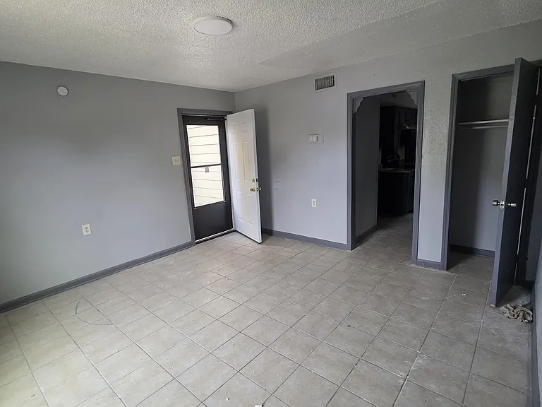 7831 Sail St — Photo 17